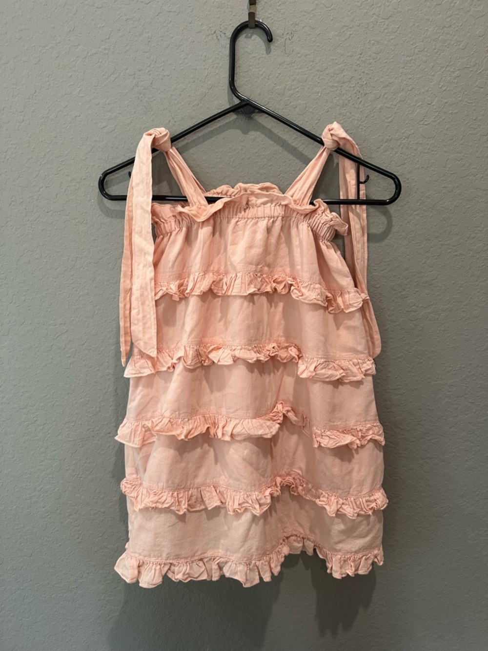 Yo Baby peach ruffle dress with ties on shoulder girls Sz 4 GUC